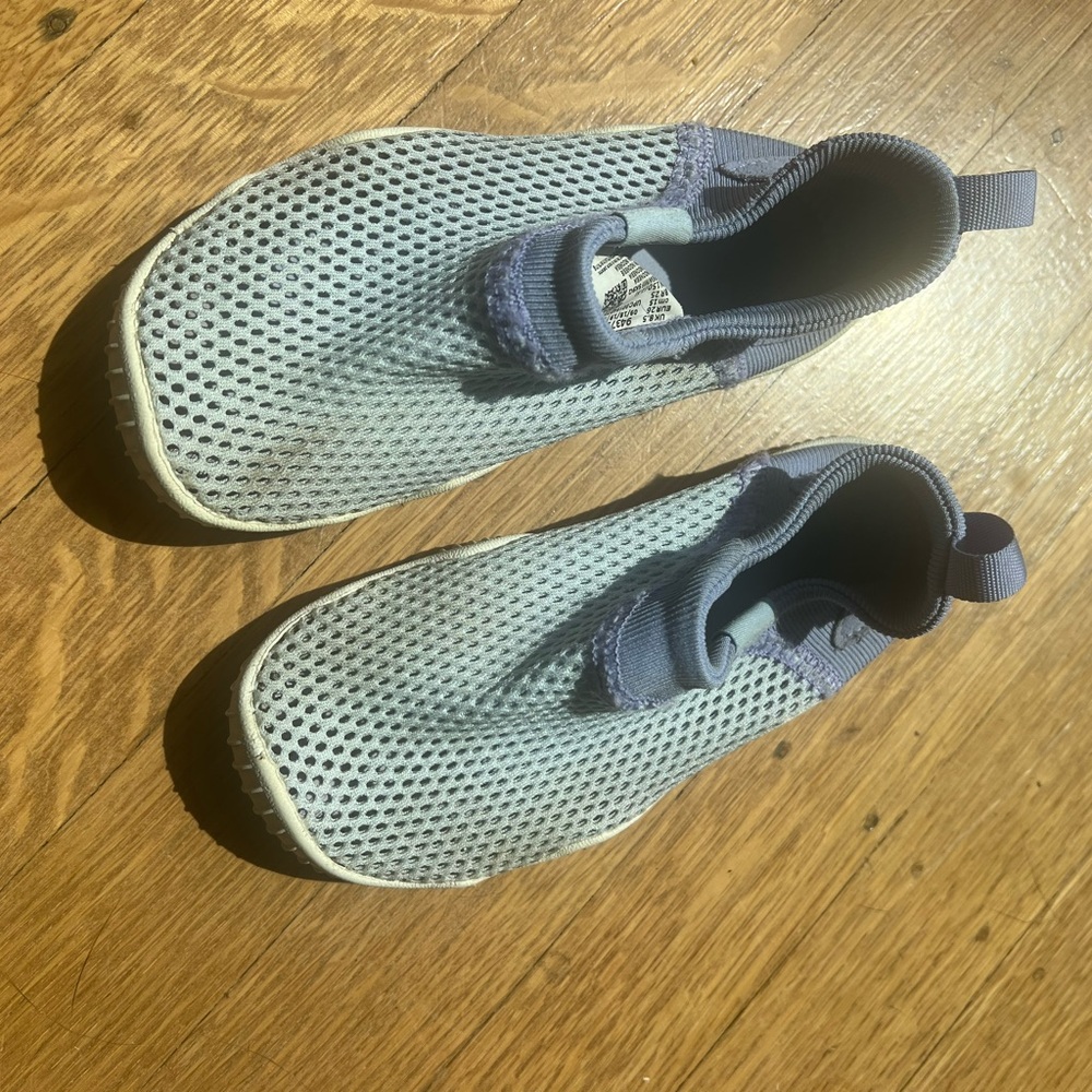 Kids Nike aqua socks - purple